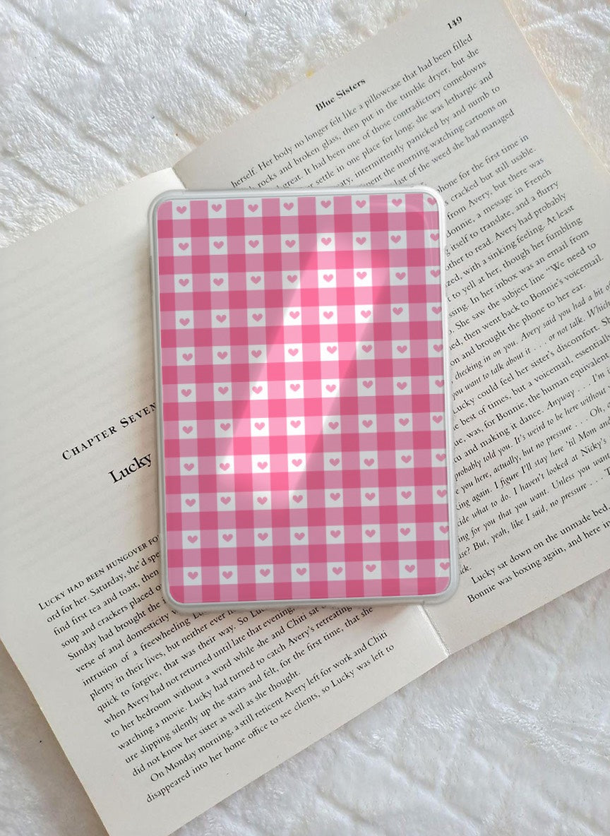 Gingham Hearts Kindle Insert